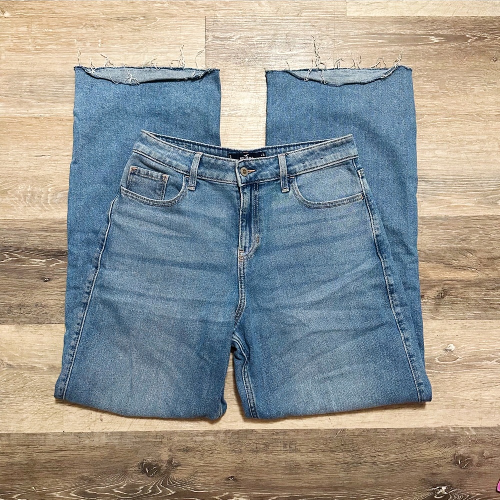 Hollister Highrise Vintage Baggy Ripped Jeans